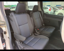 Toyota Voxy 2015