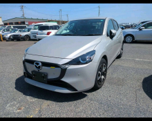 Mazda Mazda2 2023