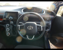 Toyota Sienta 2022