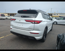 Mitsubishi Outlander 2024