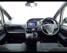 Toyota Voxy 2016