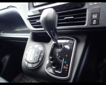 Toyota Voxy 2016