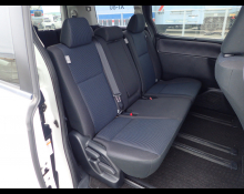 Toyota Voxy 2016