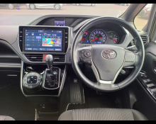 Toyota Voxy 2020