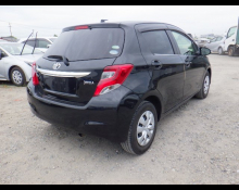 Toyota Vitz 2015
