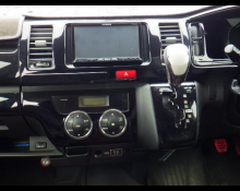 Toyota Hiace Van 2013