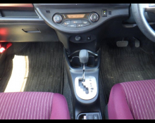 Toyota Vitz 2015