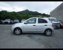 Nissan March 2022
