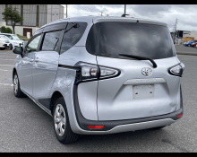 Toyota Sienta 2021