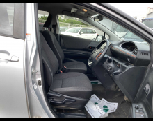 Toyota Sienta 2021