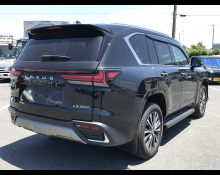Lexus LX 2023