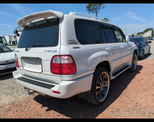 Toyota Land Cruiser 100 2001
