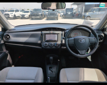 Toyota Corolla Axio 2015