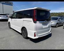 Toyota Noah 2017