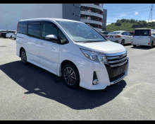Toyota Noah 2017