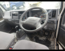 Isuzu Elf 2016
