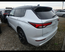 Mitsubishi Outlander 2023