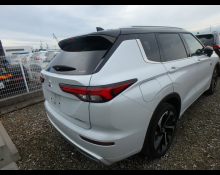 Mitsubishi Outlander 2023