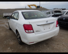 Toyota Corolla Axio 2013