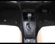 Toyota Corolla Axio 2013