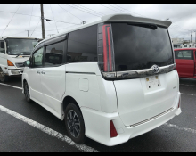 Toyota Noah 2018