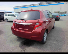 Toyota Vitz 2015