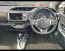 Toyota Vitz 2015