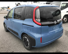 Toyota Sienta 2023