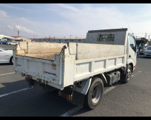Hino Dutro 2013