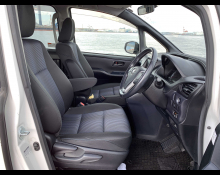 Toyota Voxy 2016