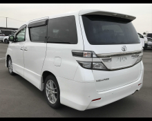 Toyota Vellfire 2013