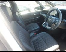 Toyota Voxy 2025