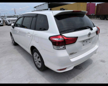 Toyota Corolla Fielder 2015