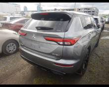Mitsubishi Outlander 2023