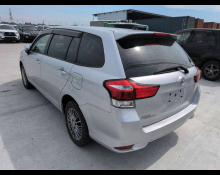 Toyota Corolla Fielder 2015