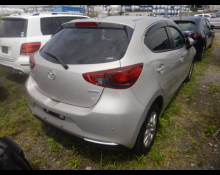 Mazda Mazda2 2021