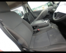 Nissan NV350 2021
