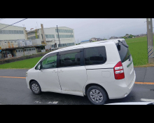 Toyota Noah 2013