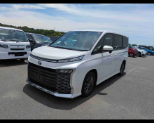 Toyota Voxy 2023