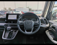 Toyota Voxy 2023
