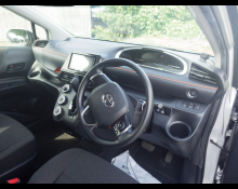 Toyota Sienta 2022
