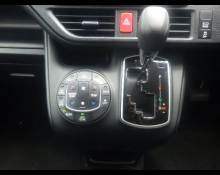 Toyota Voxy 2019