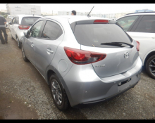 Mazda Mazda2 2023