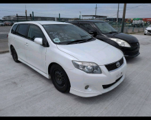 Toyota Corolla Fielder 2011