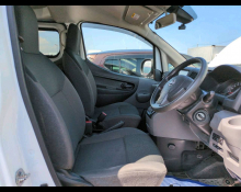Nissan NV200 2023