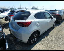 Mazda Mazda2 2023