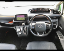 Toyota Sienta 2017