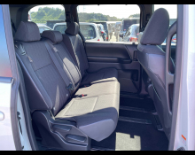 Toyota Voxy 2023