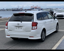 Toyota Corolla Fielder 2015