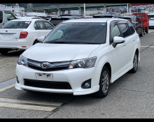 Toyota Corolla Fielder 2015